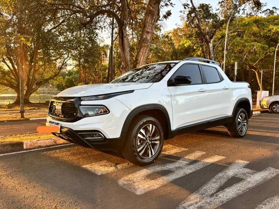FIAT TORO 1.3 TURBO 270 FLEX FREEDOM AT6 FIAT TORO 1.3 TURBO 270 FLEX FREEDOM AT6